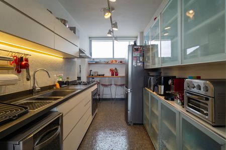 Apartamento à venda com 154m², 3 quartos e 2 vagas