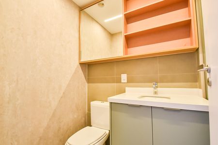 Banheiro social de apartamento para alugar com 2 quartos, 66m² em Vila Mariana, São Paulo
