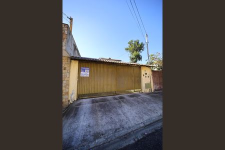 Casa para alugar com 77m², 2 quartos e 1 vagaFachada