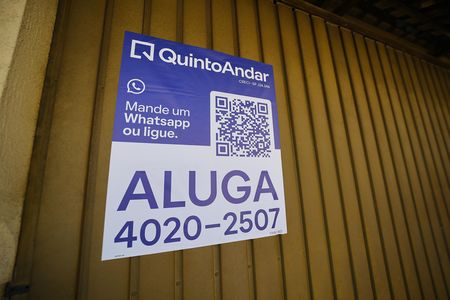 Casa para alugar com 77m², 2 quartos e 1 vagaPlaca