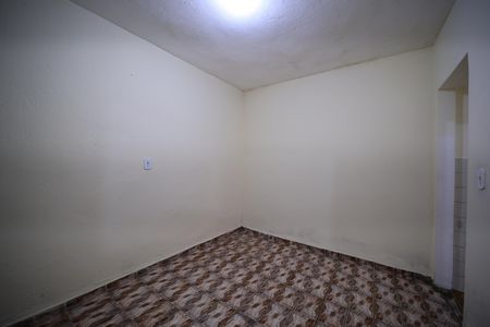 Quarto 2 de casa para alugar com 2 quartos, 77m² em Vila Robertina, São Paulo