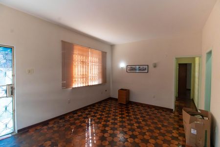 Casa à venda com 100m², 4 quartos e sem vagaSala
