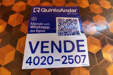 Casa à venda com 100m², 4 quartos e sem vagaPlaquinha 