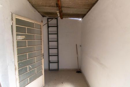 Casa à venda com 100m², 4 quartos e sem vagaQuarto de Serviço