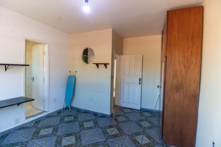Casa à venda com 100m², 4 quartos e sem vagaSuíte 2