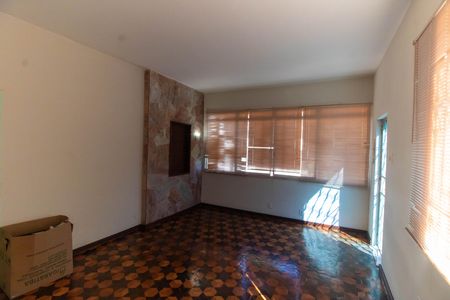 Sala de casa à venda com 4 quartos, 100m² em Fátima, Niterói