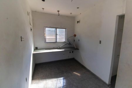 Casa à venda com 100m², 4 quartos e sem vagaQuarto de Serviço