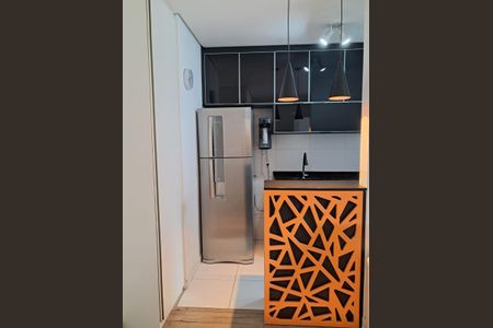 Cozinha de apartamento à venda com 2 quartos, 55m² em Continental, Osasco