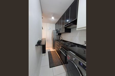 Cozinha de apartamento à venda com 2 quartos, 55m² em Continental, Osasco