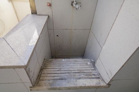 Área de Serviço de apartamento para alugar com 3 quartos, 54m² em Campo Grande, Rio de Janeiro