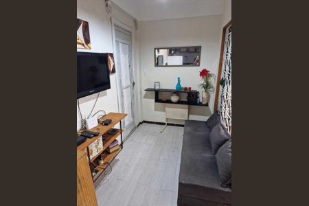Sala de apartamento para alugar com 1 quarto, 38m² em Engenheiro Leal, Rio de Janeiro