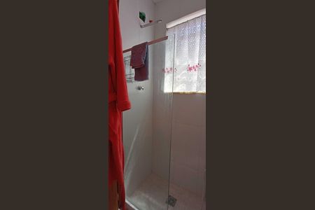 Banheiro de apartamento para alugar com 1 quarto, 38m² em Engenheiro Leal, Rio de Janeiro