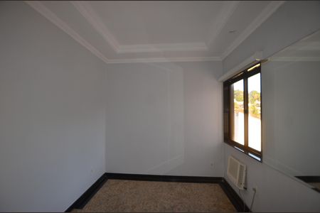 Apartamento à venda com 244m², 3 quartos e 2 vagasQuarto 3
