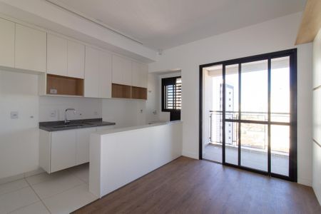 Sala de apartamento para alugar com 1 quarto, 45m² em Taquaral, Campinas