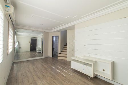 Casa de condomínio à venda com 107m², 3 quartos e 2 vagas Casa de condomínio à venda com 107m², 3 quartos e 2 vagasSala