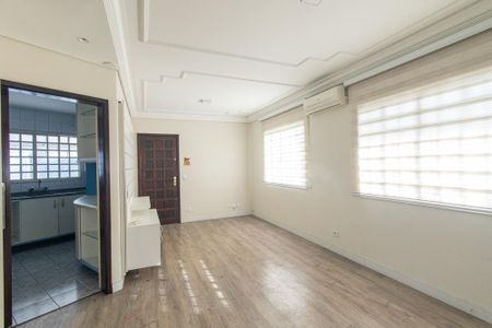 Casa de condomínio à venda com 107m², 3 quartos e 2 vagas Casa de condomínio à venda com 107m², 3 quartos e 2 vagasSala