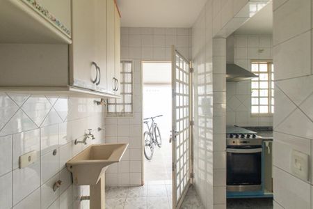 Casa de condomínio à venda com 107m², 3 quartos e 2 vagas Casa de condomínio à venda com 107m², 3 quartos e 2 vagasÁrea de Serviço