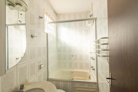 Casa de condomínio à venda com 107m², 3 quartos e 2 vagas Casa de condomínio à venda com 107m², 3 quartos e 2 vagasBanheiro da Suíte