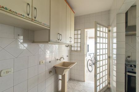 Casa de condomínio à venda com 107m², 3 quartos e 2 vagas Casa de condomínio à venda com 107m², 3 quartos e 2 vagasÁrea de Serviço