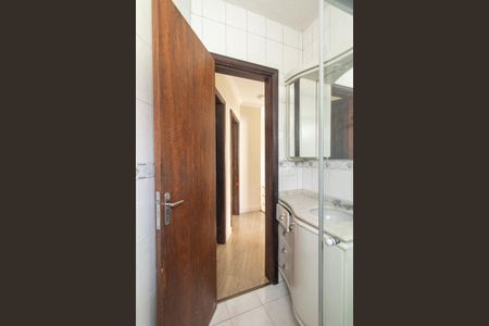Casa de condomínio à venda com 107m², 3 quartos e 2 vagas Casa de condomínio à venda com 107m², 3 quartos e 2 vagasBanheiro Social