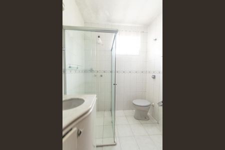 Casa de condomínio à venda com 107m², 3 quartos e 2 vagas Casa de condomínio à venda com 107m², 3 quartos e 2 vagasBanheiro Social