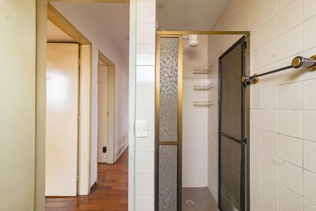 Apartamento à venda com 63m², 2 quartos e 1 vaga Apartamento à venda com 63m², 2 quartos e 1 vagaBanheiro