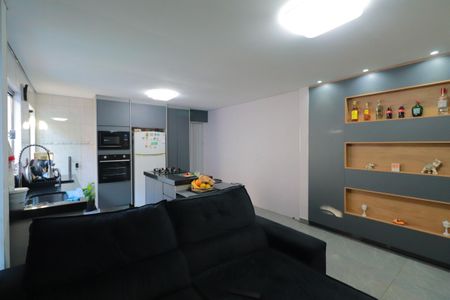 Sala de casa à venda com 2 quartos, 175m² em Vila Carrão, São Paulo