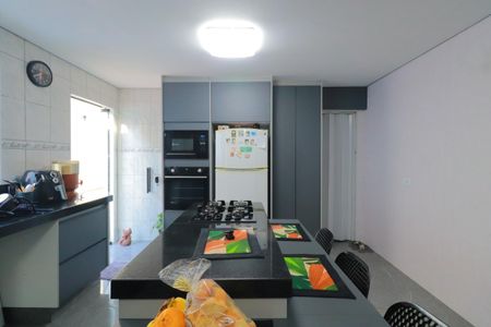 Cozinha de casa à venda com 2 quartos, 175m² em Vila Carrão, São Paulo
