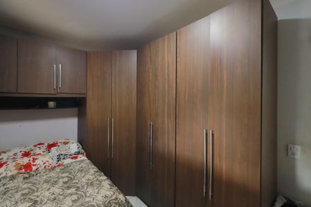 Quarto 2 de casa à venda com 2 quartos, 175m² em Vila Carrão, São Paulo