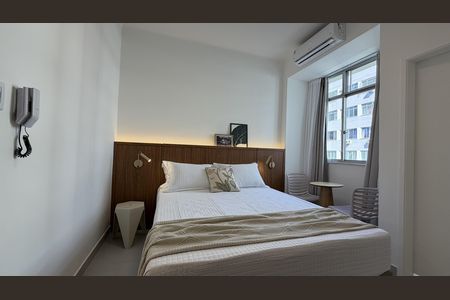 Studio à venda com 22m², 1 quarto e sem vaga Studio à venda com 22m², 1 quarto e sem vagaSala / Quarto