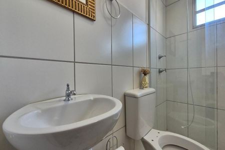 Apartamento para alugar com 50m², 2 quartos e 1 vaga Apartamento para alugar com 50m², 2 quartos e 1 vagaBanheiro
