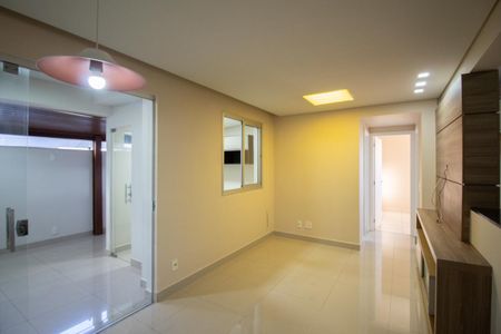 Apartamento à venda com 2 quartos, 99m² em Heliópolis, Belo Horizonte