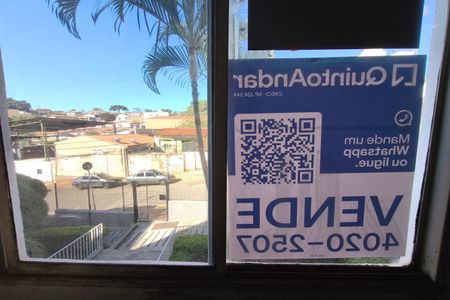 Placa de apartamento à venda com 2 quartos, 42m² em Vila Marieta, Campinas