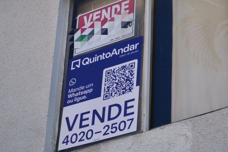 Placa de apartamento à venda com 2 quartos, 42m² em Vila Marieta, Campinas