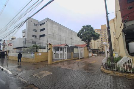 Fachada de apartamento para alugar com 2 quartos, 76m² em Tristeza, Porto Alegre