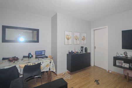 Apartamento para alugar com 76m², 2 quartos e sem vagaSala