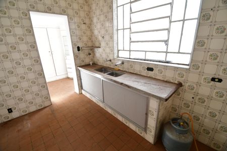 Cozinha de casa para alugar com 3 quartos, 222m² em Jardim Guanabara, Campinas