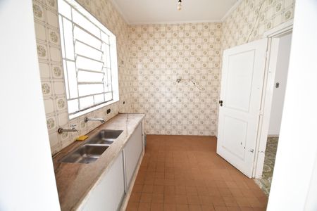 Casa para alugar com 222m², 3 quartos e 3 vagasCozinha