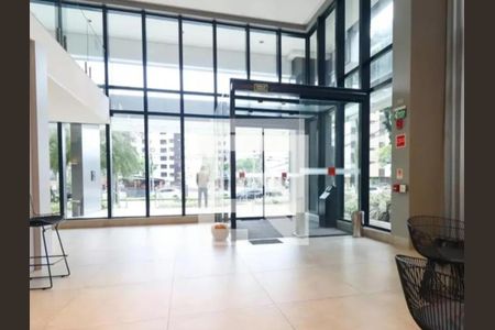 Hall de entrada de apartamento para alugar com 1 quarto, 27m² em Rebouças, Curitiba