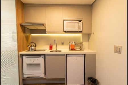 Studio de apartamento para alugar com 1 quarto, 27m² em Rebouças, Curitiba