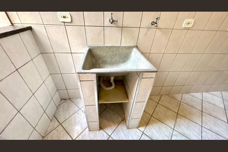 Área de Serviço de casa para alugar com 3 quartos, 140m² em Jardim Almeida Prado, Guarulhos