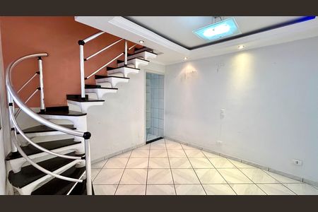 Casa para alugar com 3 quartos, 140m² em Jardim Almeida Prado, Guarulhos