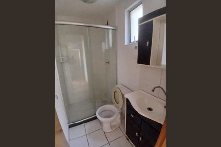 Banheiro de apartamento para alugar com 2 quartos, 40m² em Vila Cachoeirinha, Cachoeirinha