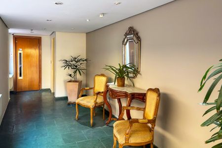 hall de entrada de apartamento à venda com 3 quartos, 117m² em Pinheiros, São Paulo