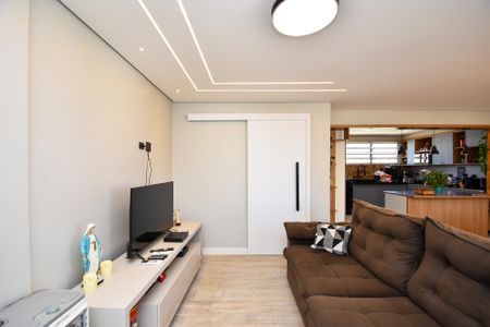Sala de estar de apartamento à venda com 3 quartos, 117m² em Pinheiros, São Paulo