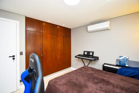 Apartamento à venda com 117m², 3 quartos e 1 vaga Apartamento à venda com 117m², 3 quartos e 1 vagaquarto 2