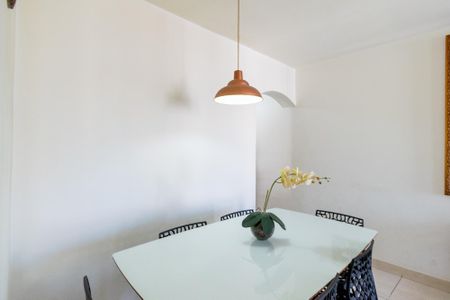 Apartamento à venda com 60m², 2 quartos e 1 vaga Apartamento à venda com 60m², 2 quartos e 1 vagaSala