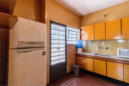 Casa à venda com 2 quartos, 225m² em Jardim das Acacias, São Paulo