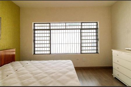 Casa à venda com 2 quartos, 225m² em Jardim das Acacias, São Paulo