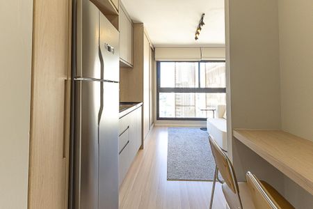 Cozinha de kitnet/studio à venda com 1 quarto, 21m² em Indianópolis, São Paulo
